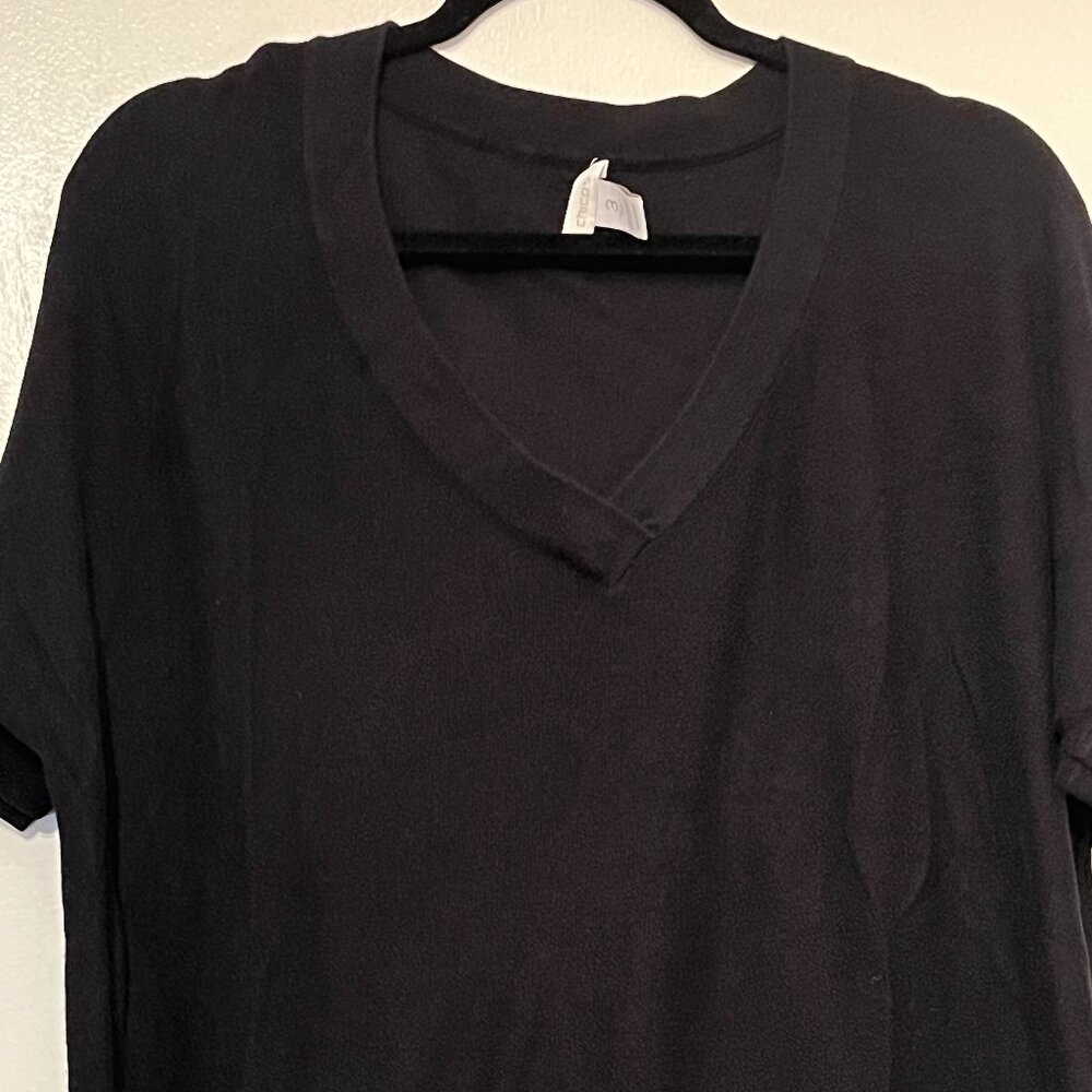Chicos Size 3 V Neck Short Sleeve T‎ Shirt Two Front Pockets